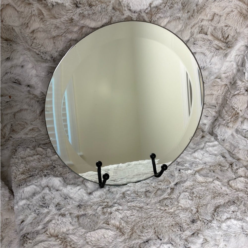 12” Round Beveled Wall Mirror